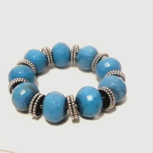 R. J. Graziano Simulated Turquoise Stretch Bracelet - Picture 1 of 3